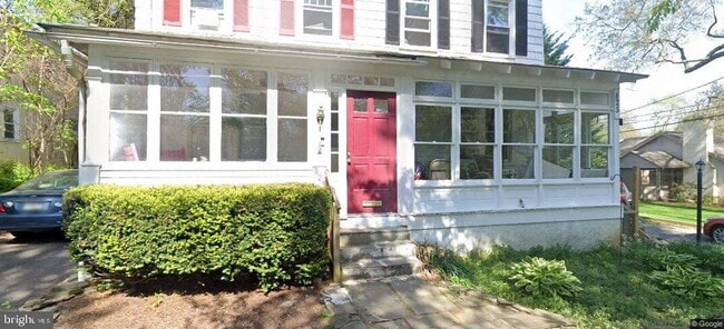 Building Photo - 825 S Church Ave