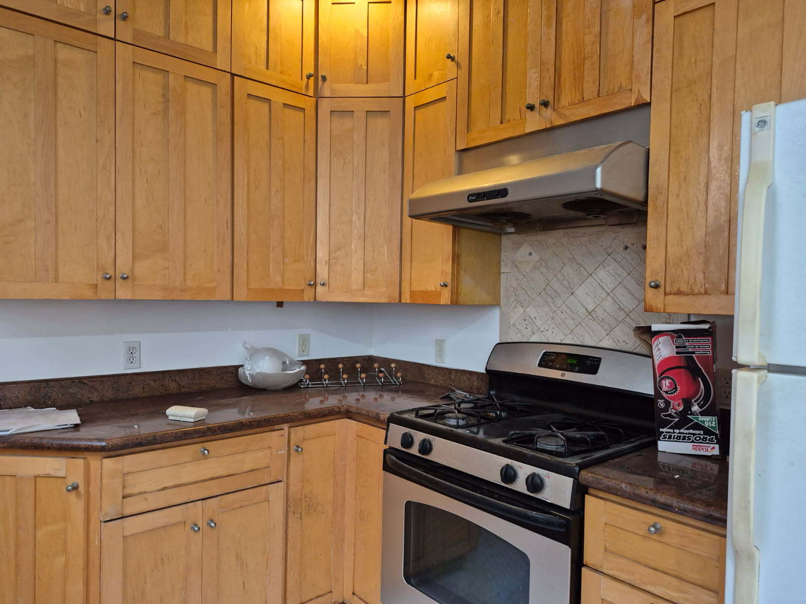 Building Photo - 1370 20th Ave