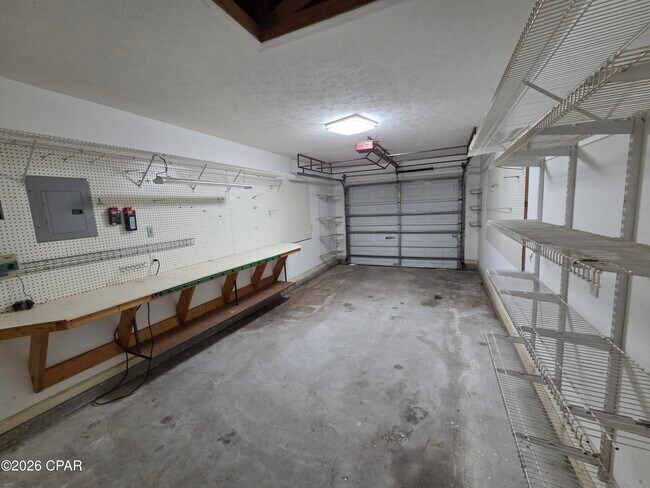 Building Photo - 5810 Sunset Ave