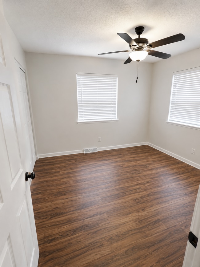 Building Photo - Beautiful 3BD/2BA