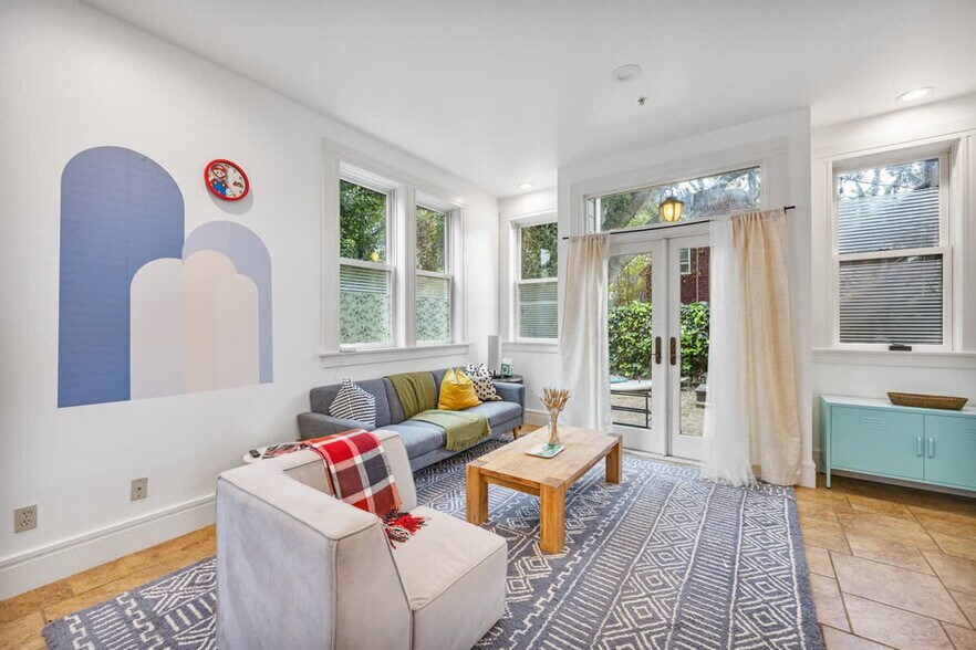 Primary Photo - 1936 Channing Way