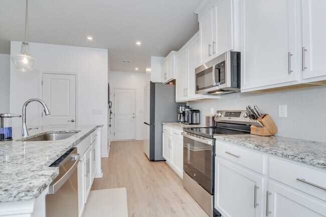 Building Photo - Harlem Beauty!