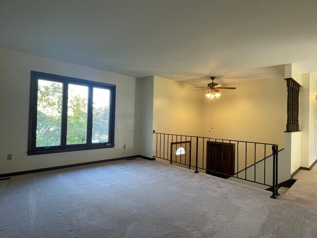 Building Photo - Baker Woods Home!