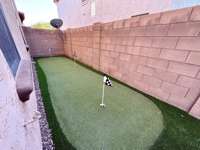 Building Photo - 2972 E Shannon St