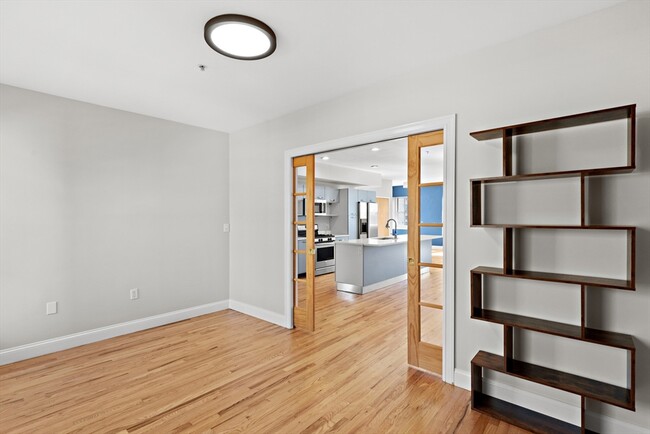 Building Photo - 877 Harrison Ave
