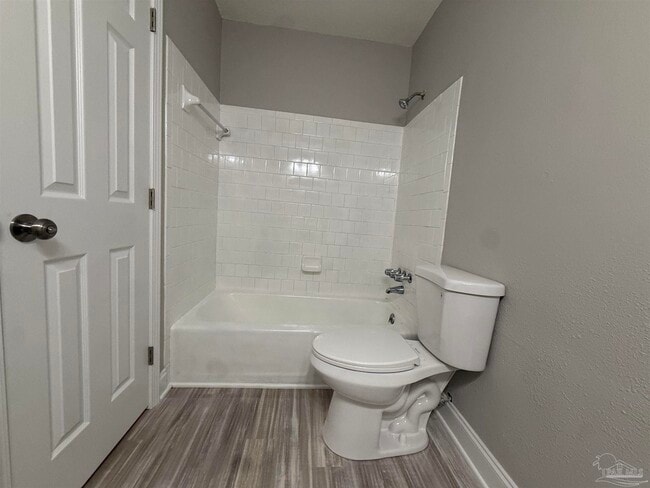 Building Photo - 1425 Toni St