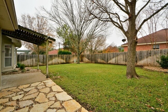 Building Photo - 8505 Bobcat Dr