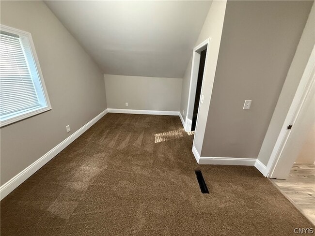 Building Photo - 215 E Hoard St