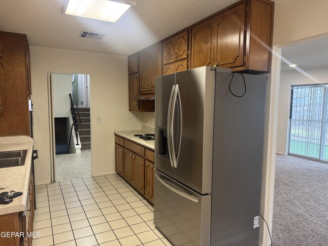 Building Photo - 8800 Sampson Ct