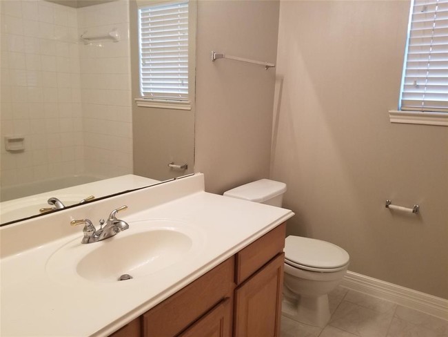 Building Photo - 6323 Sampras Ace Ct