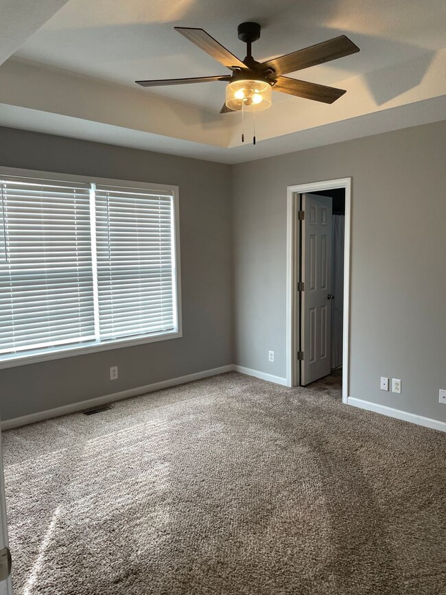 Building Photo - 365 Andrew Dr