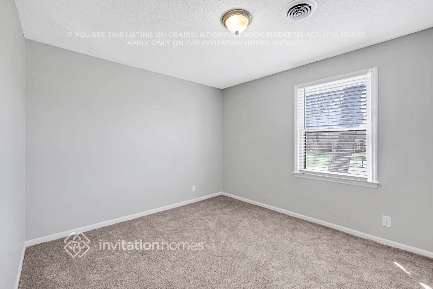 Building Photo - 112 Lake Terrace Cir