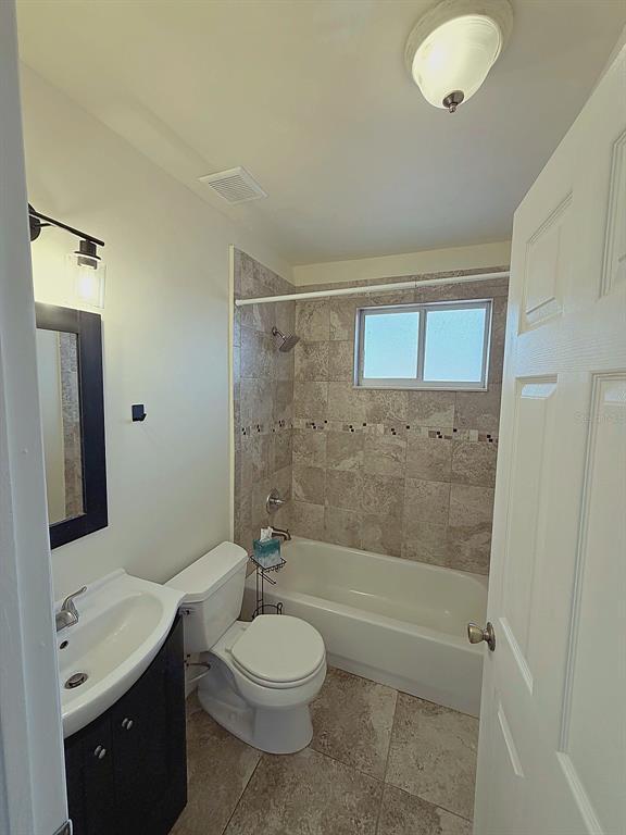 Building Photo - 114 Danielle Ct