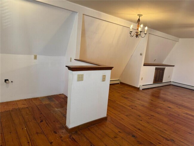 Building Photo - 31 Powel Ave