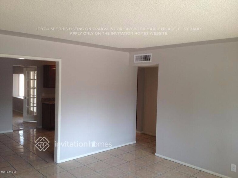 Building Photo - 461 N Kirchoff