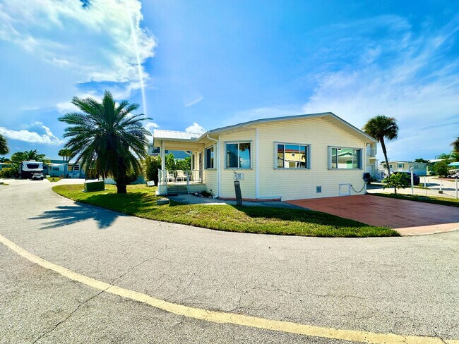 Building Photo - 1253 Nettles Blvd