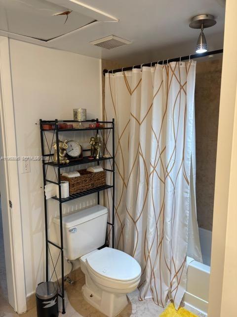 Building Photo - 2880 N Oakland Forest Dr