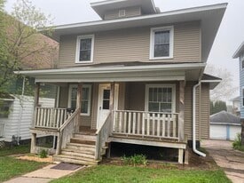 Building Photo - 619 N 17th Ave E