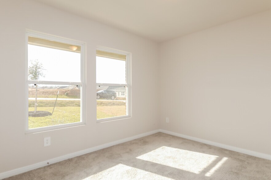 Building Photo - 13014 N Green Wing Cir