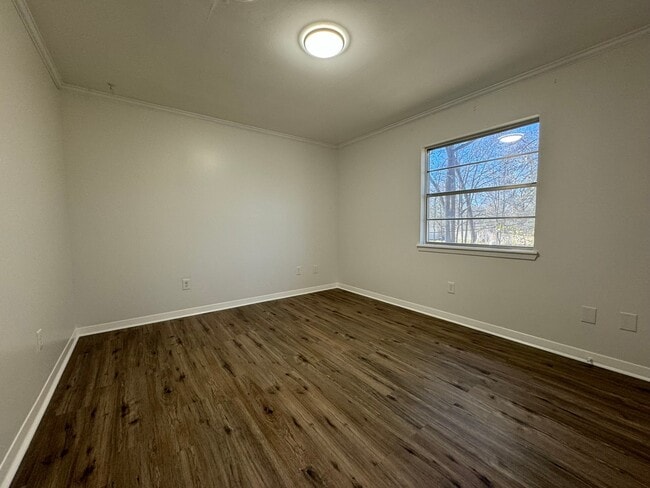 Building Photo - 2019 N Thompson St