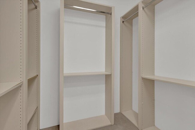 Building Photo - 5 Harbour Isle Dr E