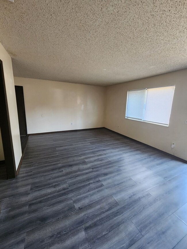 Building Photo - 1108 Kelly Dr