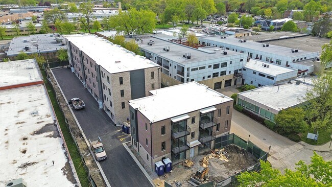 Building Photo - 2030 Greenwood St