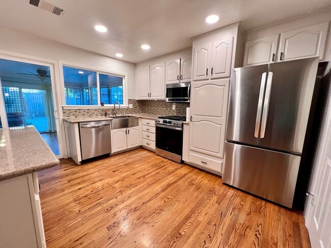 Building Photo - SAN JOSE - Single level 3 bedroom 2 bath home