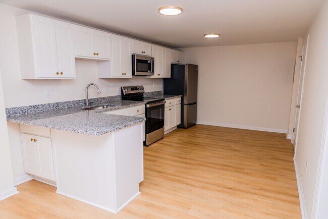Building Photo - 103 Cresap Rd