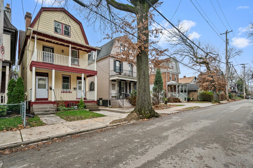 Building Photo - 318 Laurel St