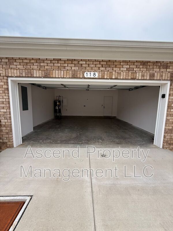 Building Photo - 118 Leggo Ave