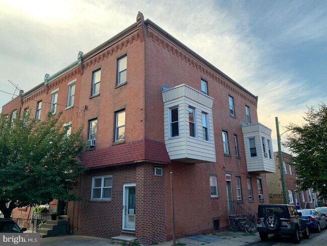 Building Photo - 2519 Brown St