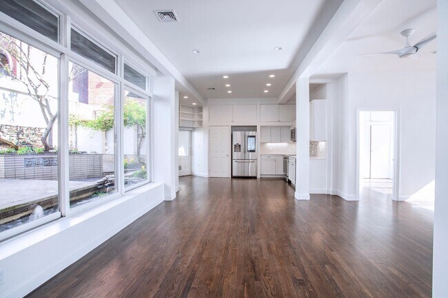Primary Photo - 37 Rutherford Ave