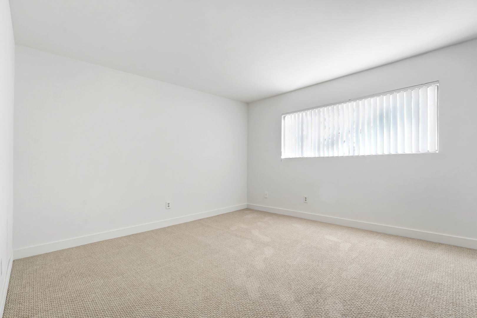 Building Photo - 3415 McLaughlin Ave