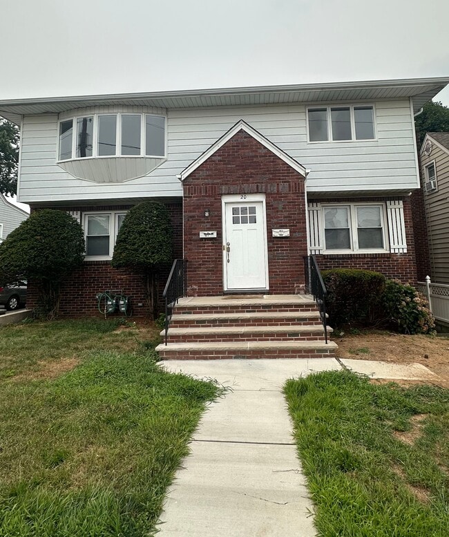 Primary Photo - 20 Kipp Ave