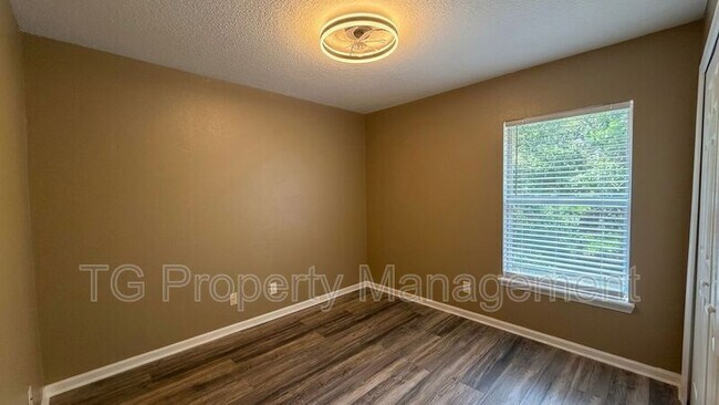 Building Photo - 3610 Kirkpatrick Cir