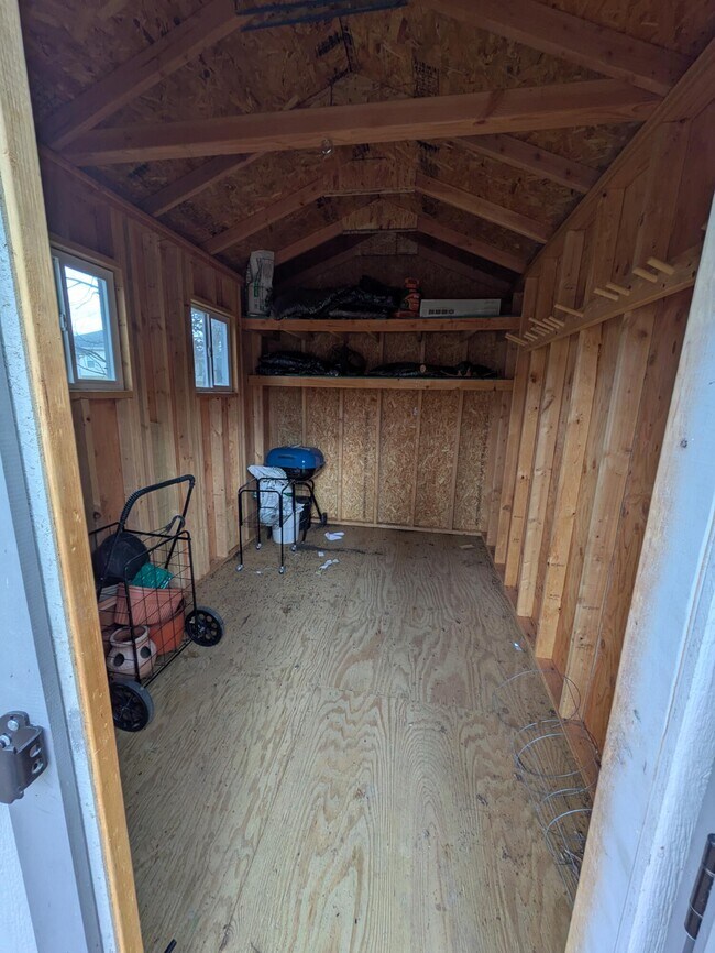 Building Photo - 4600 Wren Wood Dr