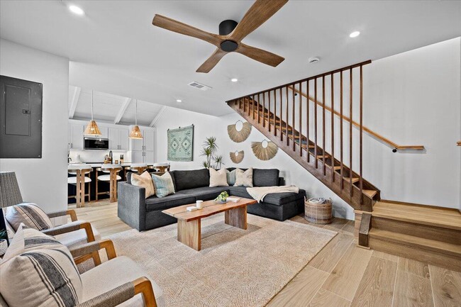 Building Photo - 1605 US-1