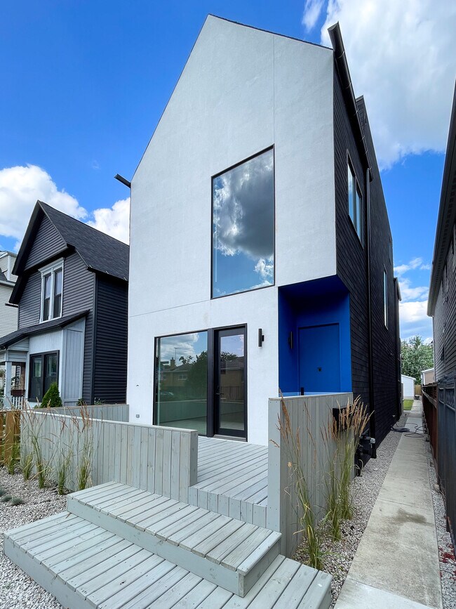Building Photo - 2129 N Kimball Ave