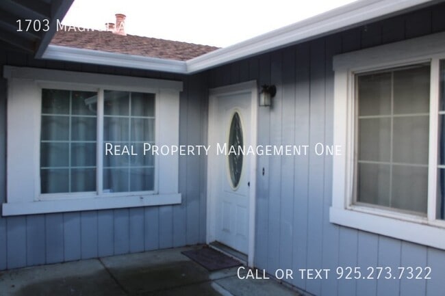 Building Photo - 1703 Magnolia Way