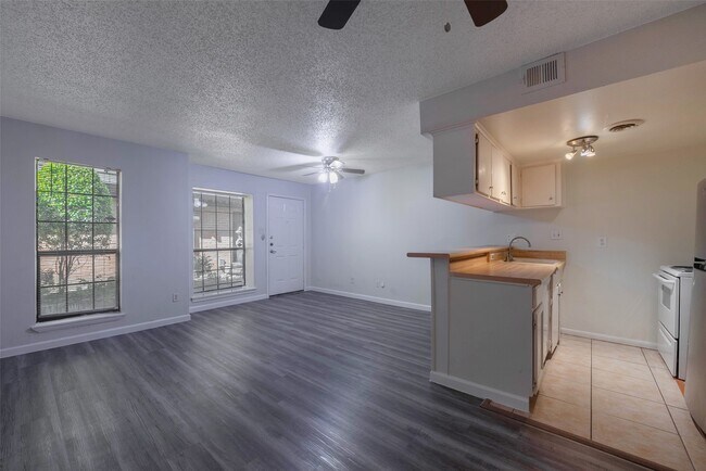 Building Photo - 5151 Richmond Ave.