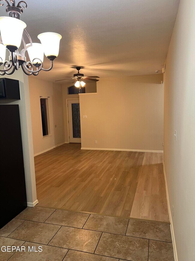 Building Photo - 13266 Kestrel Ave