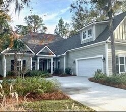 Building Photo - Stunning Home in Rose Hill!