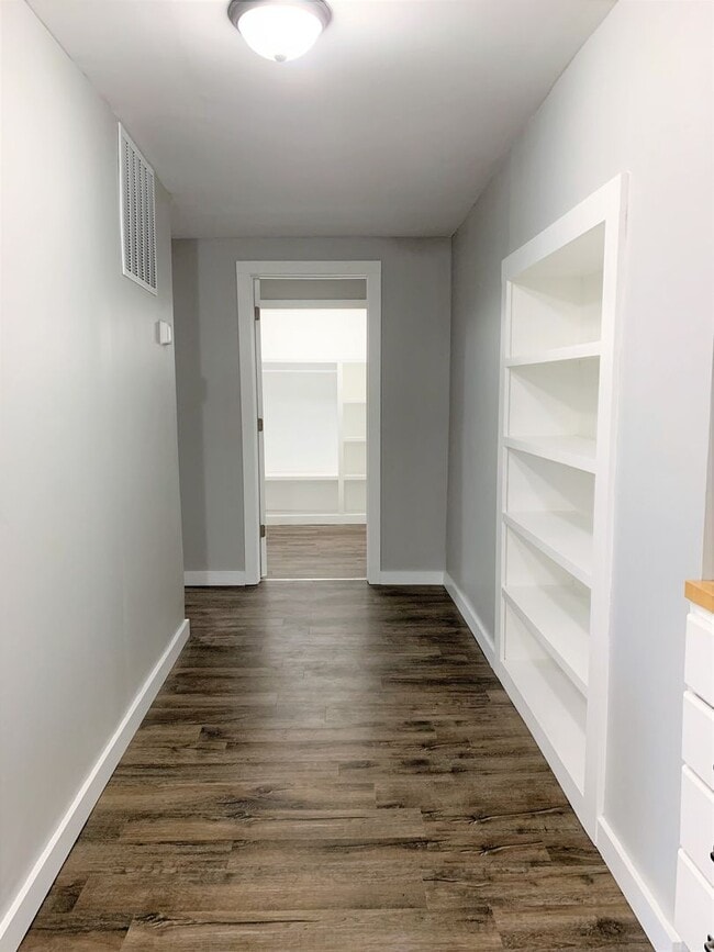 Building Photo - 624/626 Oak Street