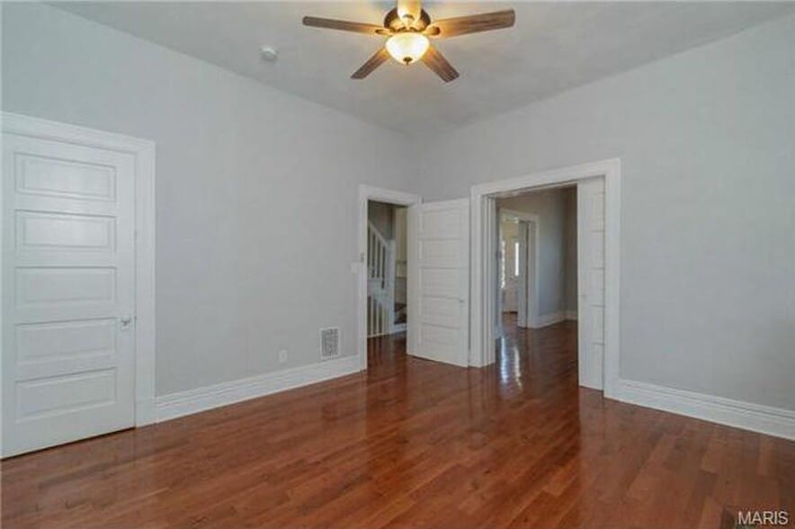 Building Photo - 3671 Russell Blvd