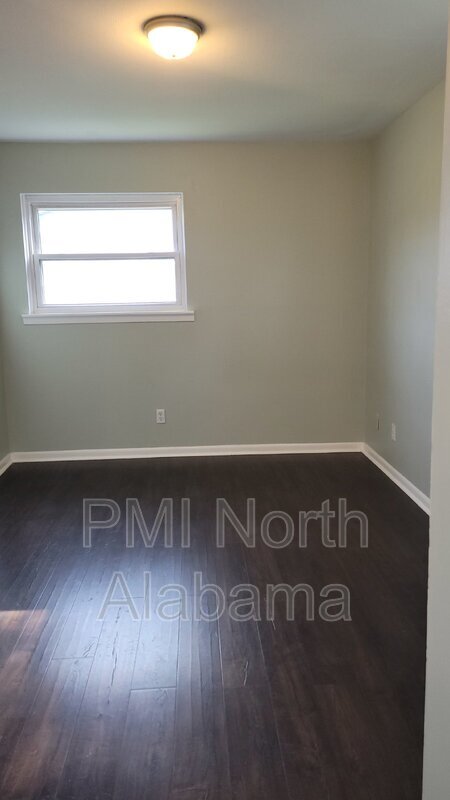 Building Photo - 3935 Mccalley Pl SW
