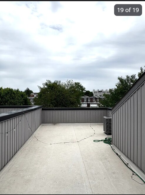 Building Photo - 444 Kingsley St