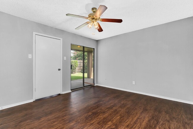 Building Photo - $1,000 Off first month.