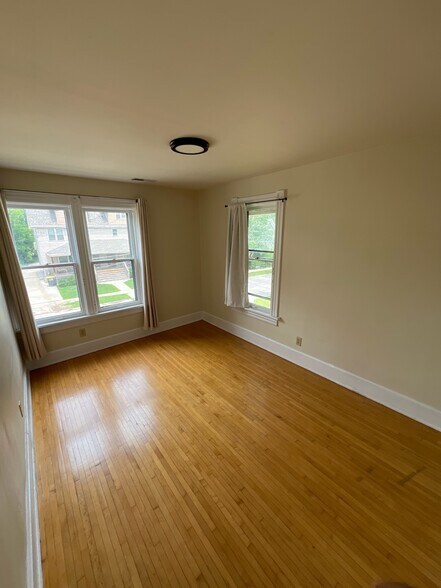 Bedroom 1 - 421 Central Ave