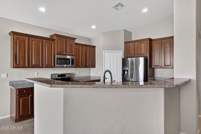Building Photo - 3096 E Kingbird Pl